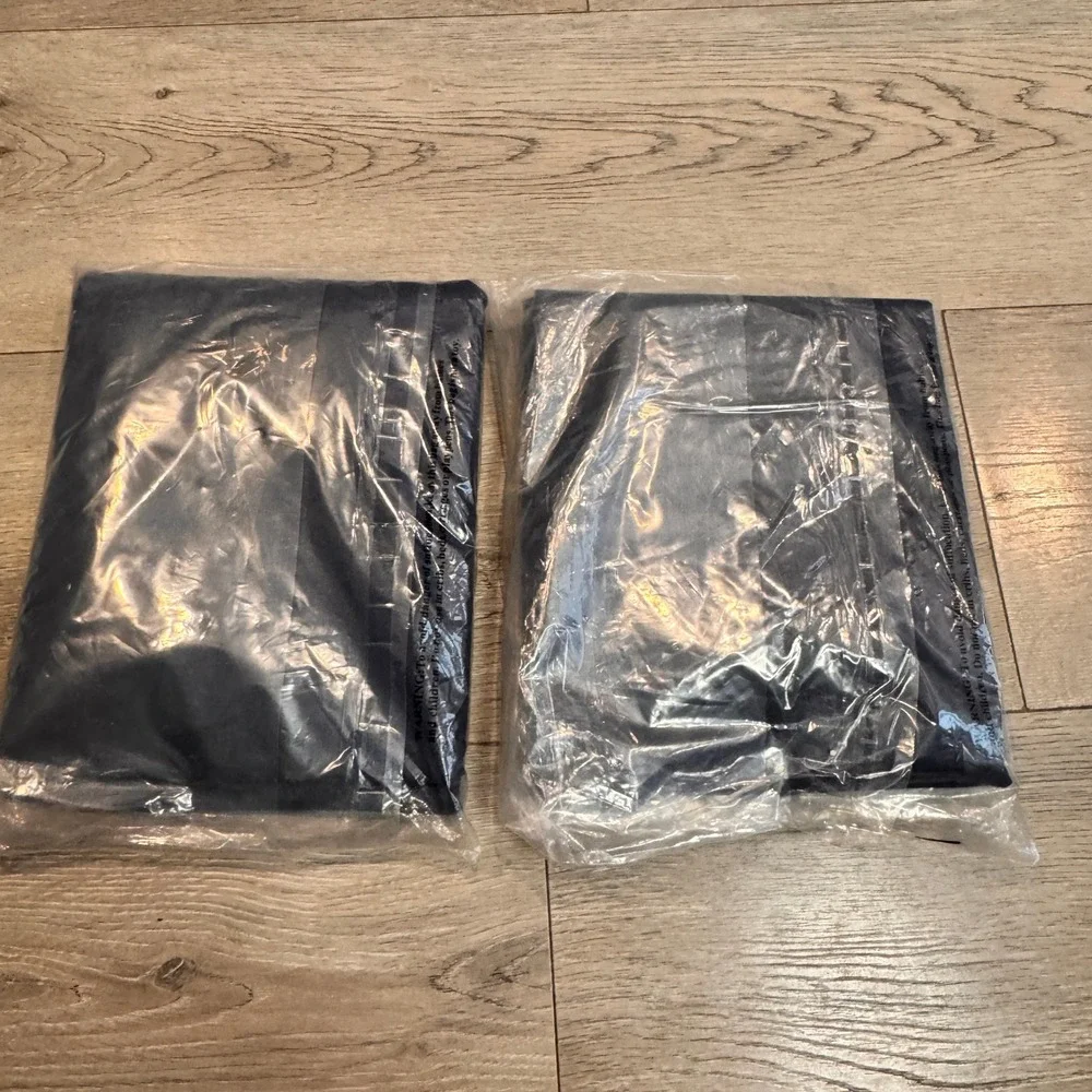 Lot of 2 Sun Zero Cyrus Blackout Curtain Panels 40 x 84 Navy Blue Back Tab‎